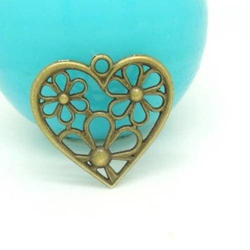 2 breloques pendentif coeur fleurs en métal col bronze 
