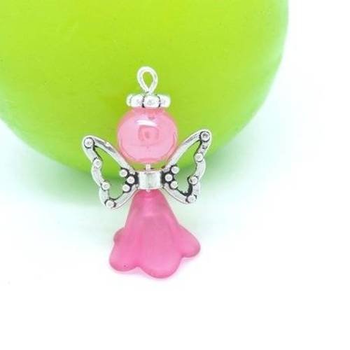1 breloque pendentif  ange rose fuchsia et métal argenté 
