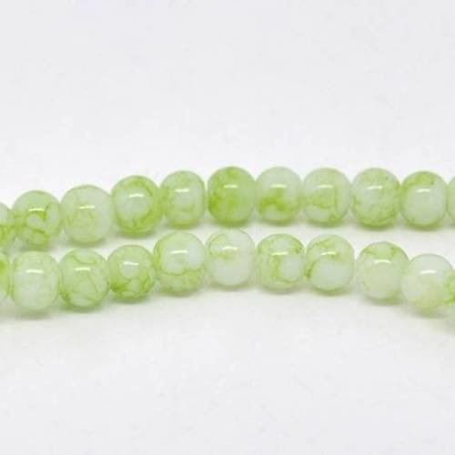 50 perles en verre vert marbrées 4mm 