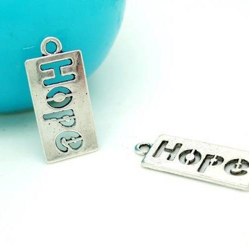 5 breloques pendentif plaque  "hope" en métal argenté 
