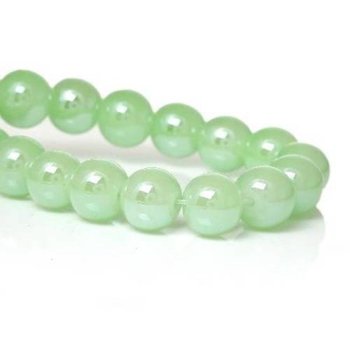 25 perles en verre 8mm brillantes col vert amande 