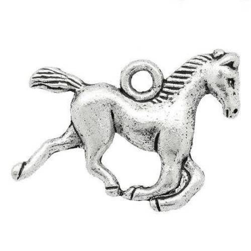 5 breloques pendentifs cheval  en métal argenté 
