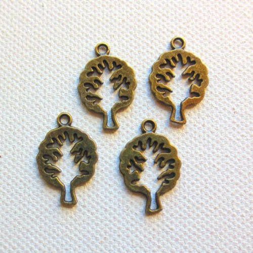 4 breloques pendentif  arbre évidé en métal bronze 