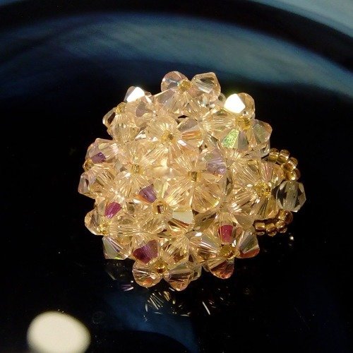 Bague copine pêche clair en perles de cristal swarovski