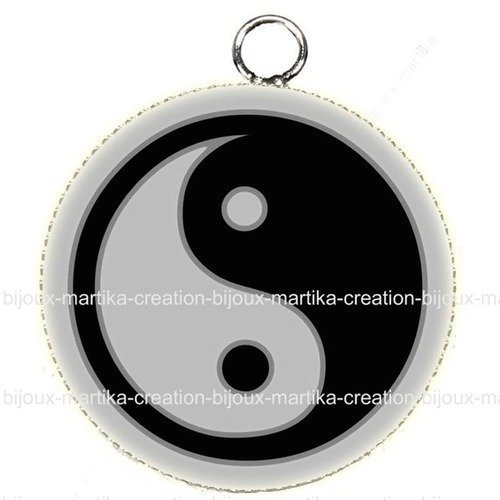 Pendentif cabochon en résine epoxy yin yang meditation creation française n°25 