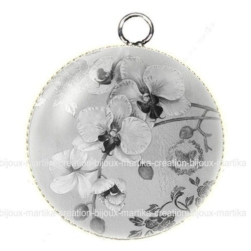 1 pendentif  argenté cabochon fleur epoxy résine métal n°43 