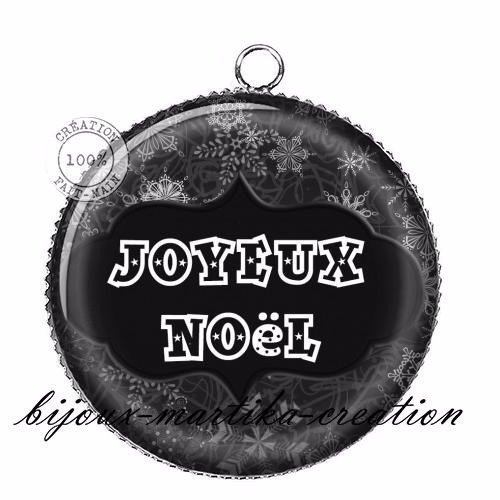 1 pendentif cabochon résine joyeux noel métal 25 mm n°74