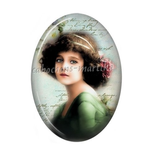 Cabochon résine 25 x18 mm petite fille