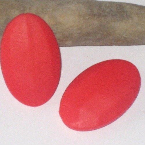 Perle silicone ovale plate rouge