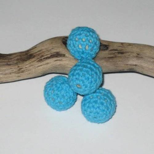 Perle en bois crochet coton bleu  16 mm 