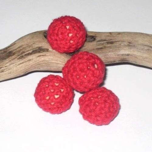 Perle en bois crochet coton rouge 16 mm 