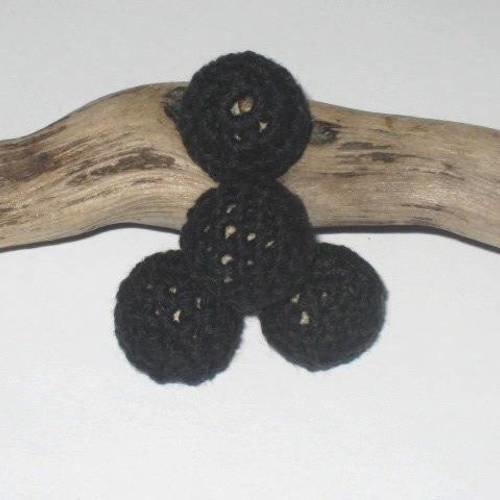 Perle en bois crochet coton noire 16 mm 