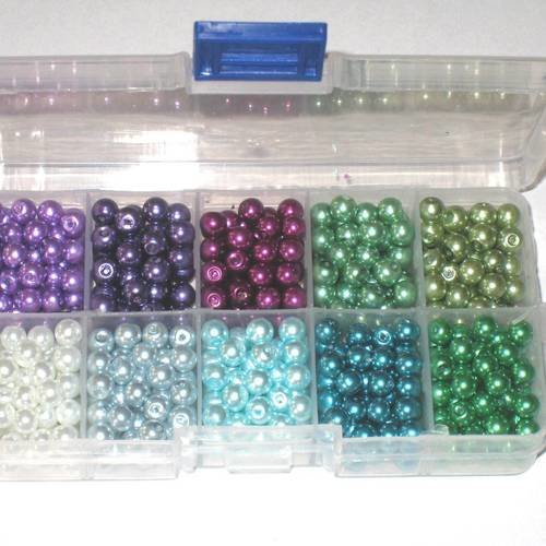 Boite perles de verre multicolore 6 mm 
