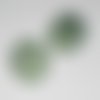 Perle galet acrylique verte mouchetée 30x22mm 