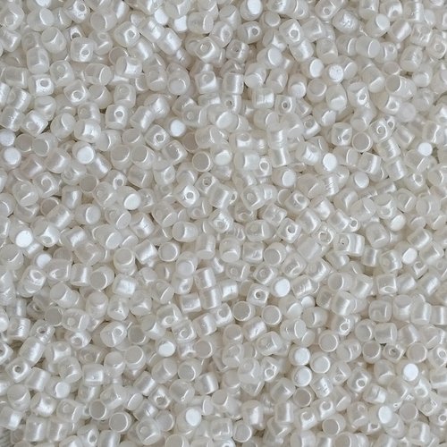 5gr perles minos® par puca® 2.5x3mm coloris pastel white 02010/25001 - blanc - nacre