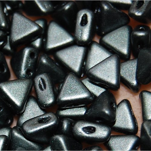 10gr kheops® par puca® 6mm perles en verre triangle coloris metallic mat dark forest 23980/79052 - bleu