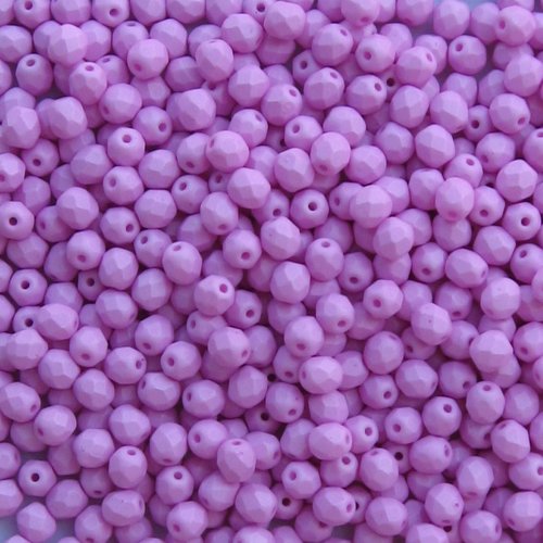 Lot 50 perles de facettes verre de boheme 4mm coloris opaque light violet silk mat 02010/29561
