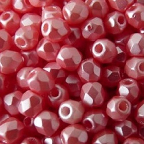Lot 50 perles de facettes verre de boheme 4mm coloris pastel light coral 02010/25007 - rose