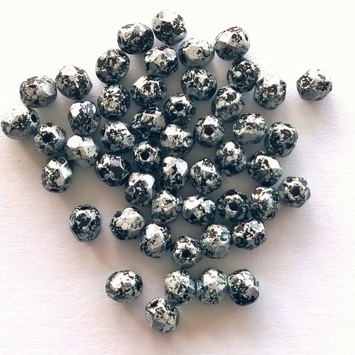 Lot 50 perles de facettes verre de boheme 4mm coloris tweedy silver 23980/45702 - argent