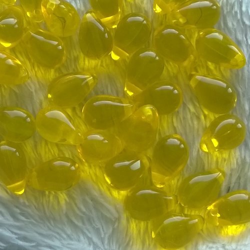 Lot 25 gouttes de boheme 6x9mm en verre coloris jonquil 80130 - jaune