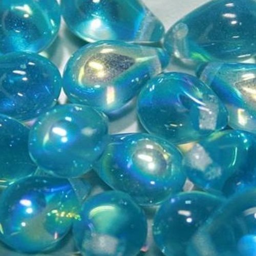 Lot 25 gouttes de boheme 6x9mm en verre coloris aquamarine ab 60020/28701 - bleu avec des reflets