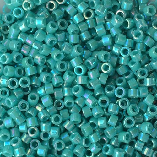 5gr perles rocailles miyuki delica 11/0 - 2mm coloris opaque turquoise green ab db0166 - vert