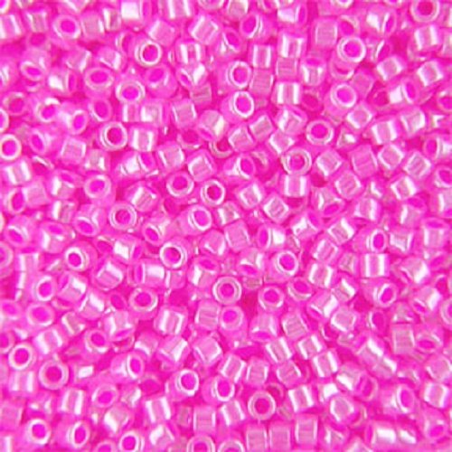 5gr perles rocailles miyuki delica 11/0 - 2mm coloris crystal fuchsia lined db0247 - hot pink ceylon