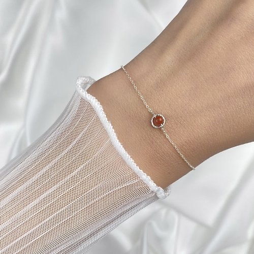 Bracelet fin en argent 925 et jaspe rouge - bracelet minimaliste en argent 925 ou en or - pendentif anneau martelé en or