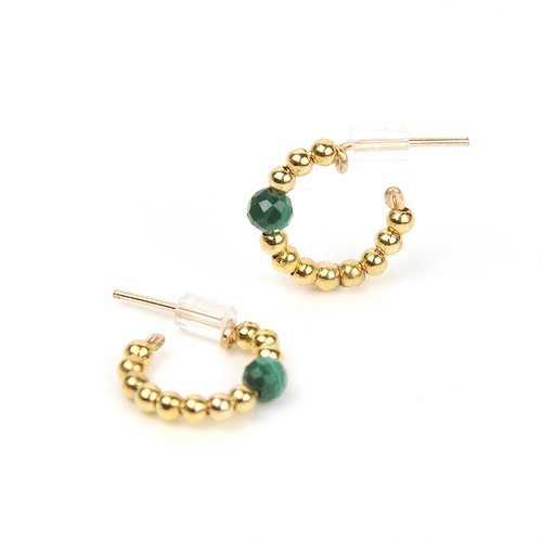 Petites créoles minimalistes en or laminé et malachite