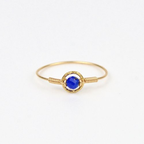 Bague fine en or laminé et lapis lazuli - bague anneau en argent ou en or - bague très fine martelée - bijoux fins