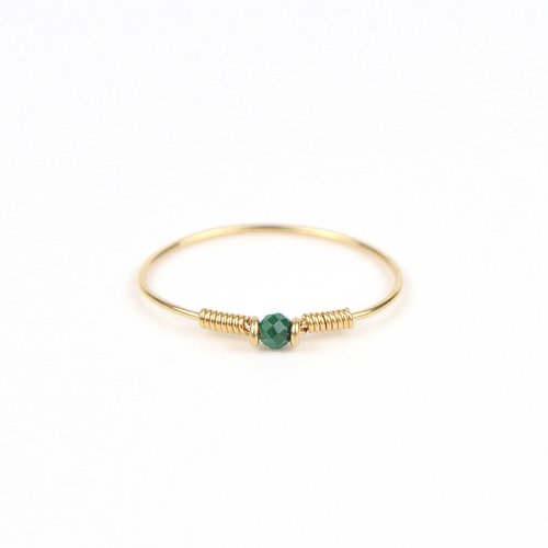 Bague fine en or laminé 14k et malachite - bague minimaliste en argent 925 ou en or - bijoux faits main