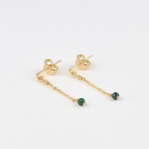 Boucles d'oreilles très fines chaîne en or laminé 14k et malachite - boucles d'oreilles minimalistes en argent 925 ou en or