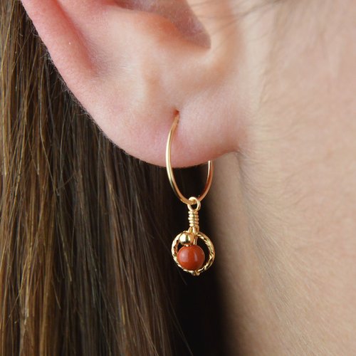 Petites créoles fines en or laminé 14k et jaspe rouge - créoles pendentif cercle d'or - boucles d'oreilles en argent 925 ou en or