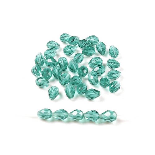 20 perles goutte facettée en verre vert +/- 6 x 4mm 