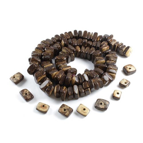 50 perles chips carrés irréguliers en noix de coco naturelle +/- 7 x 6 x 5mm            lbp00406 