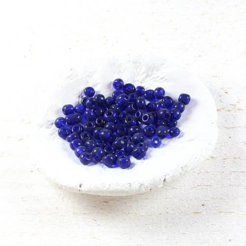 260 perles de rocaille bleu translucide +/- 4 à 5mm    lbp00613 