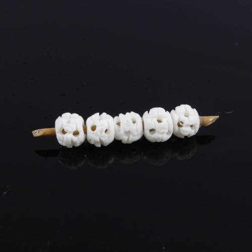 5 perles ajourées en os naturel & artisanales +/- 6 x 5mm      lbp00427 