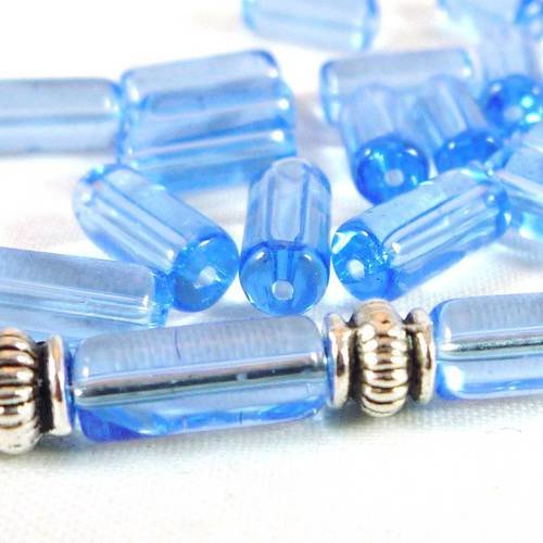 20 perles tubes en verre transparent bleu 4x9mm (pv290) 