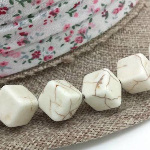 10 perles cubes en howlite blanc ivoire 12x12mm (ph195) 