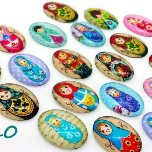 Poupées russes 10 cabochons 18x25mm en verre, matrioshka (cab122) 