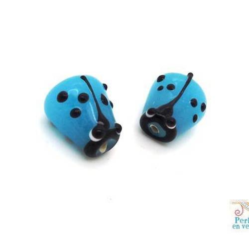 Bleu ciel: 2 perles coccinelles en verre lampwork, 12x14mm (pv654) 