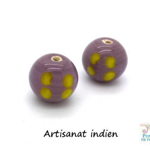 2 perles en verre lampwork fond mauve pois jaunes,15mm, artisanat indien (pv638) 