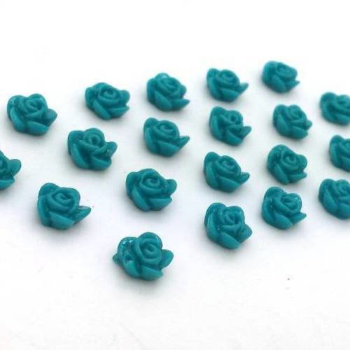20 petits cabochons en résine turquoise, fleur 4x6mm, à coller(cab104) 