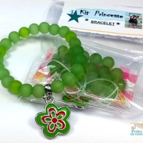 Kit princesse! un bracelet perles vertes breloque fleur émaillée  (kit52) 