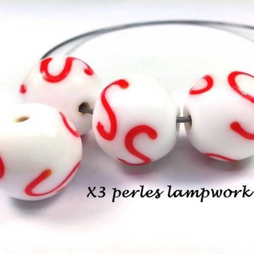 3 perles blanches spirales rouges 16mm en verre lampwork, artisanat indien (pv578) 