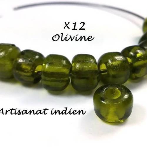 12 perles olivine en verre artisanal indien, 6x9mm (pv573) 