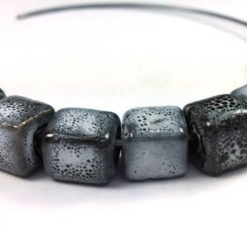 10  perles cubes céramique gris / noir, 9x9mm (pc148) 