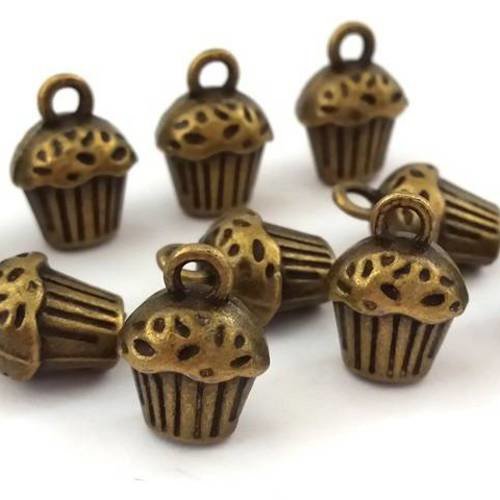 10 breloques cupcakes bronze antique sans nickel, 8x10x14mm (bre318) 