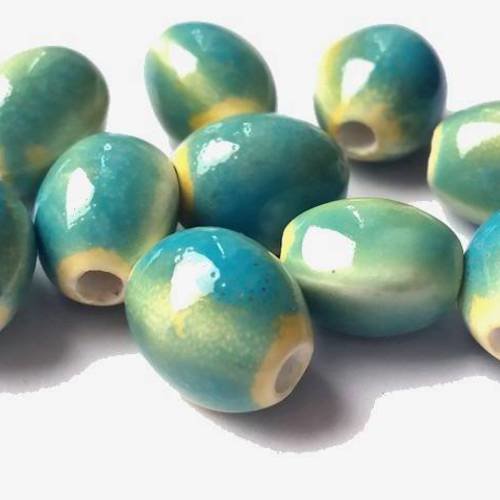 10 perles olives en céramique, bleu clair, 9x12mm (pc110) 