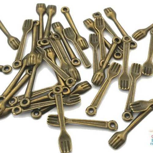 30 breloques fourchettes  bronze antique sans nickel, 4.5x25mm (bre278) 